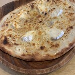 かじゅある いたりあん PePe - カマンベールチーズのハニーピザ