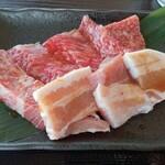 焼肉食堂天空の紅だるま - ミックスカルビ