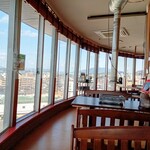 焼肉食堂天空の紅だるま - 店内