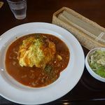 Kafe Areguria - オムライスとサラダ