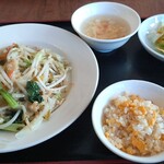 燕 東京茶楼 - あんかけ焼きそばセット