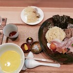 飯田商店 - 美しい