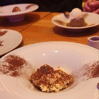 RIGOLETTO KITCHEN - 