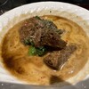 鉄板 源 - 牛すじ赤ワイン煮込み、あっふ