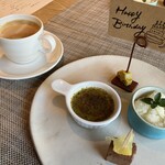 楽の蔵　レストランChez tomo. - デザート3種盛り合わせとコーヒー