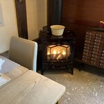 楽の蔵　レストランChez tomo. - 薪ストーブが素敵♡