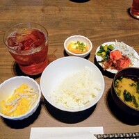 小野の離れ 博多本店 - 蒸し寿司・羽釜ご飯・味噌汁