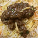 行徳ビリヤーニーハウス - マトンカラーヒーをライスにかけて