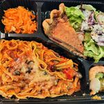 コンプレアンノ - キッシュボックス：ポスカイオーラ（ツナときのこのトマトソース）