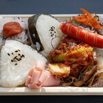 COCO彩kitchen - 料理写真:可愛いおむすび弁当 (税込)500円 (2025.01.09)
