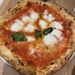 大衆イタリア食堂 アレグロ 塚口本店 - 水牛チーズのマルゲリータ