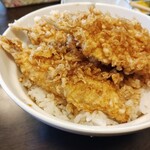 さかなや食堂 - さかな天丼のアップ