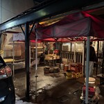 炭火焼肉 だいじゅん - 外に喫煙所がありました