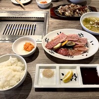 焼肉&手打ち冷麺 二郎 KANAYAMA - 