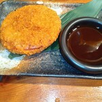 馬肉酒場 馬鹿うま精肉店 - 馬肉のメンチカツ