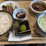 牛たん炭焼き 利久 中央通り店 - 