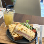 カフェ オヤツな時間 - 