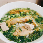 バインミー ゴンゴン - 鶏肉フォー