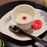 日本料理 馳惣 - ゆり根麹すり流し、ドラゴンフルーツソース