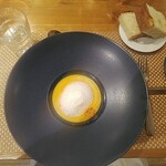 アル・ケッチァーノ  - 人参のスープ、スパイスがメインだが、その中に人参の甘さがあった