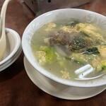 龍園 - テールスープ　700円