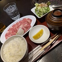 焼肉 しんうち 神楽坂 - 
