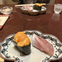 鮨　日本橋　鰤門 - 雲丹と春子鯛