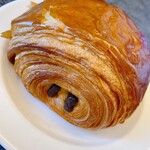 パティスリー・パリセヴェイユ - 「パン・オ・ショコラ」（税込450円）