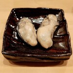 鮨 奥 - 牡蠣の醤油漬け