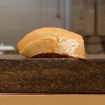 寿司赤酢・望月 - 氷見の寒ブリ漬け握り