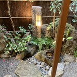 祇園 にしかわ - 中庭