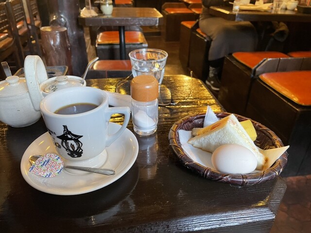 Garou Kissa Easel photo 3