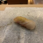 すし処 睦月 - 平目