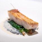 レストラン オオツ - 2025.1 今治藤本さんの白甘鯛 ノイリーソース 霞ヶ浦キャヴィア