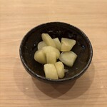 すし処 睦月 - ガリ