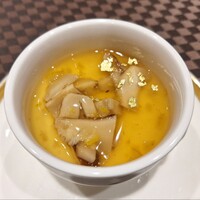ホテルグランヴィア京都 - 京赤玉子のロワイヤル　松茸と柚子のコンソメ