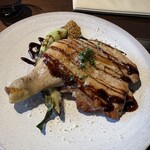 江坂ビストロ リアン - 8時間煮込んで作ってくださったらしい。鶏のコンフィーです。とても柔らかかったです。