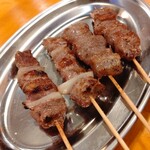 やきとん酒場 炭火焼き おとん家 - 1本90円