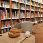 KAIDO books & coffee - スコーンとレモネード