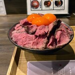 肉 Needs - 特上超絶ファフィ丼+ライス大盛り