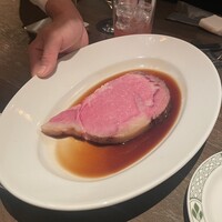 ロウリーズ・ザ・プライムリブ 恵比寿ガーデンプレイス店 - カットしたら見せてくれる☆*:.｡. o(≧▽≦)o .｡.:*☆