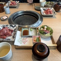 しゃぶしゃぶと焼肉 わにく ミッドランドスクエア店 - 