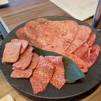 焼肉うしごろ 新宿三丁目店 - 