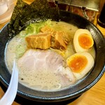 博多吉もん - 得吉ラーメン