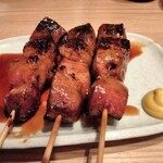 坐もつ焼き いしん 新宿大ガード店 - 