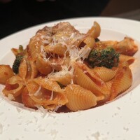grigio la tavola - 