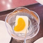 280505605 - 杏仁豆腐