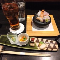 魚菜 由良 2号店 - 前菜とお造り