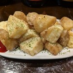 粉ひで - ポテトフライは大き目タイプ。