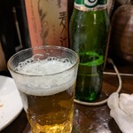 粉ひで - カールスバーグ。瓶ビールの種類が多いのが嬉しい。